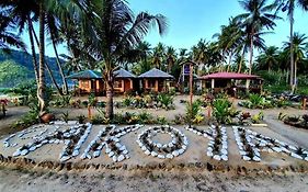 Akoya Beach Park And Cottages